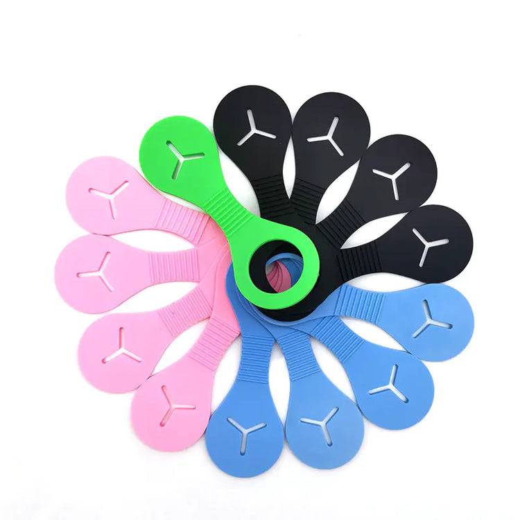 Hands-Free Dog Waste Bag Dispenser with Leash Clip